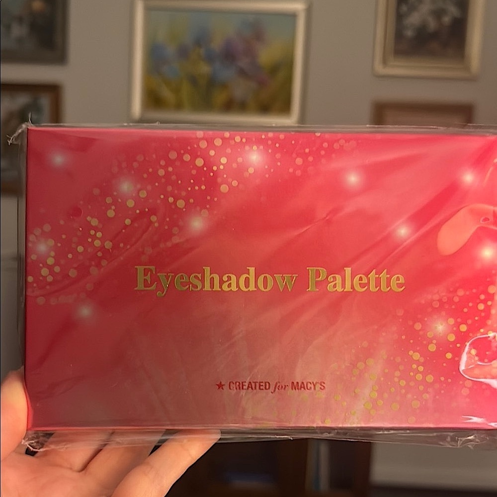 Vibrant Red Eyeshadow Palette